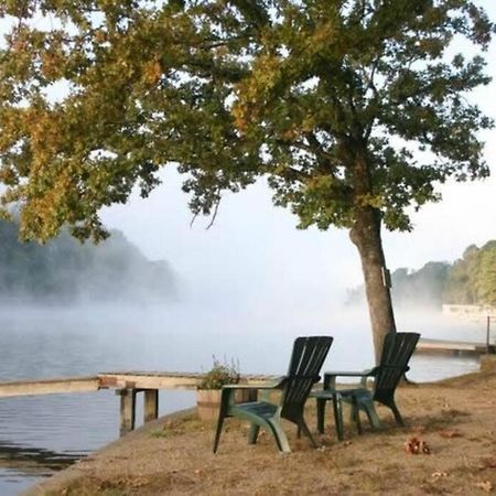 #05 - Lakefront Two Bedroom Cottage- Pet Friendly Гот-Спрінґс Екстер'єр фото